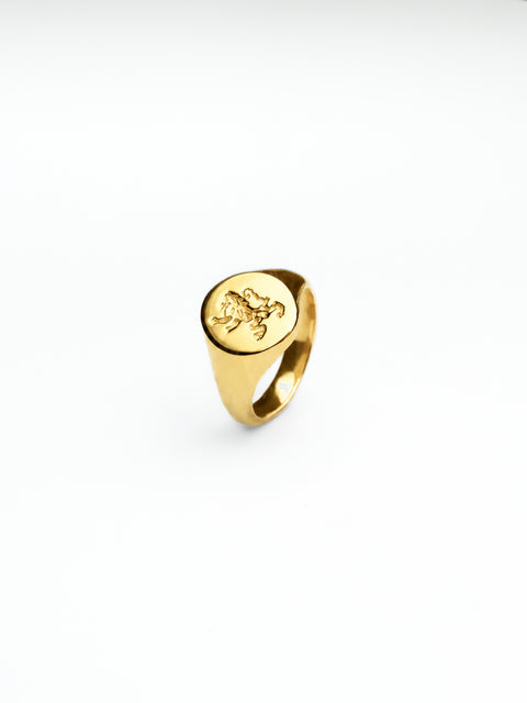 Scotch College 2026 Traditional signet lion crest — 14ct yellow gold render